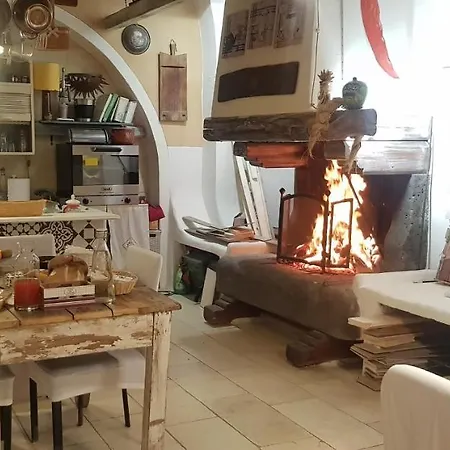 Alojamento de Acomodação e Pequeno-almoço Anninnia 2*