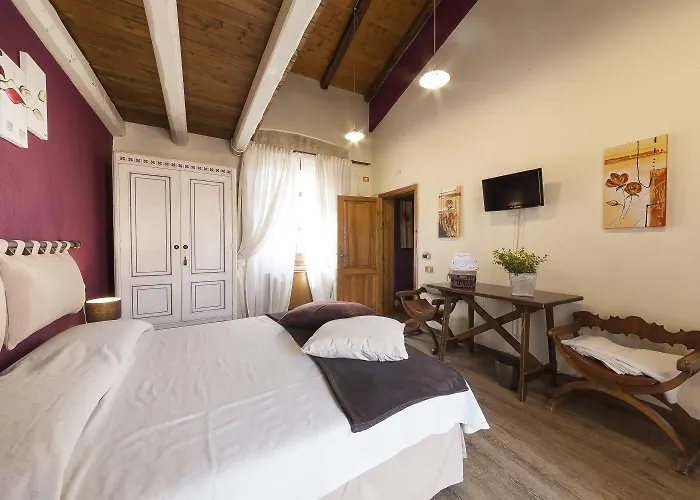 Anninnia Bed & Breakfast 2*